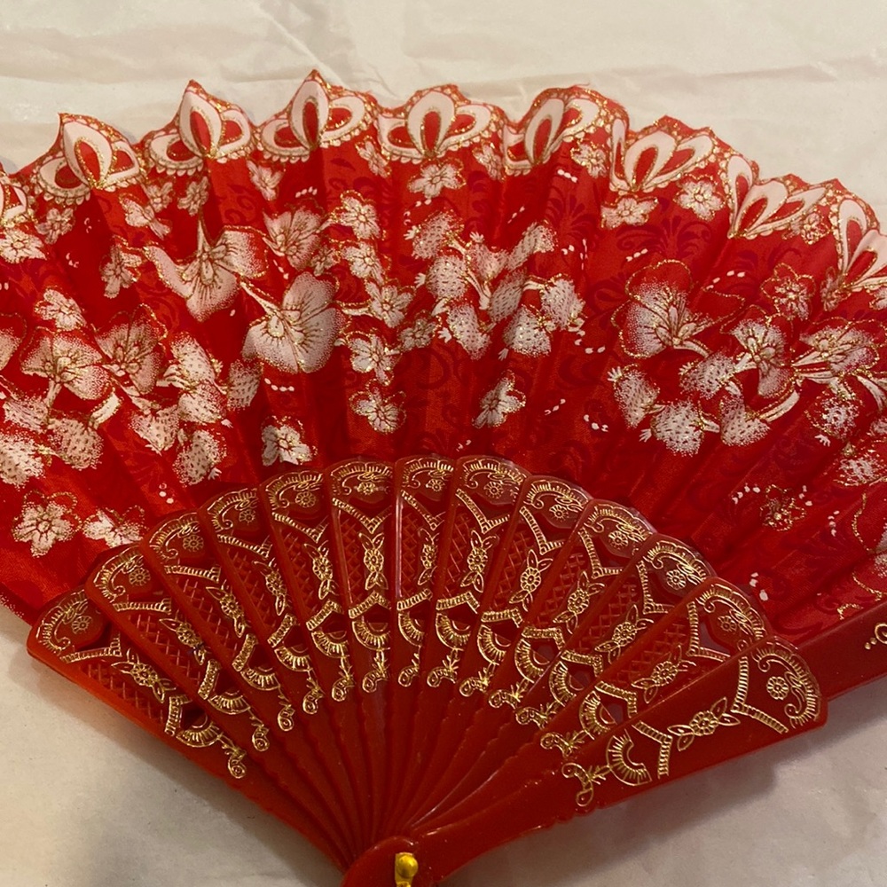 3 hand fans - Picture 8 of 11